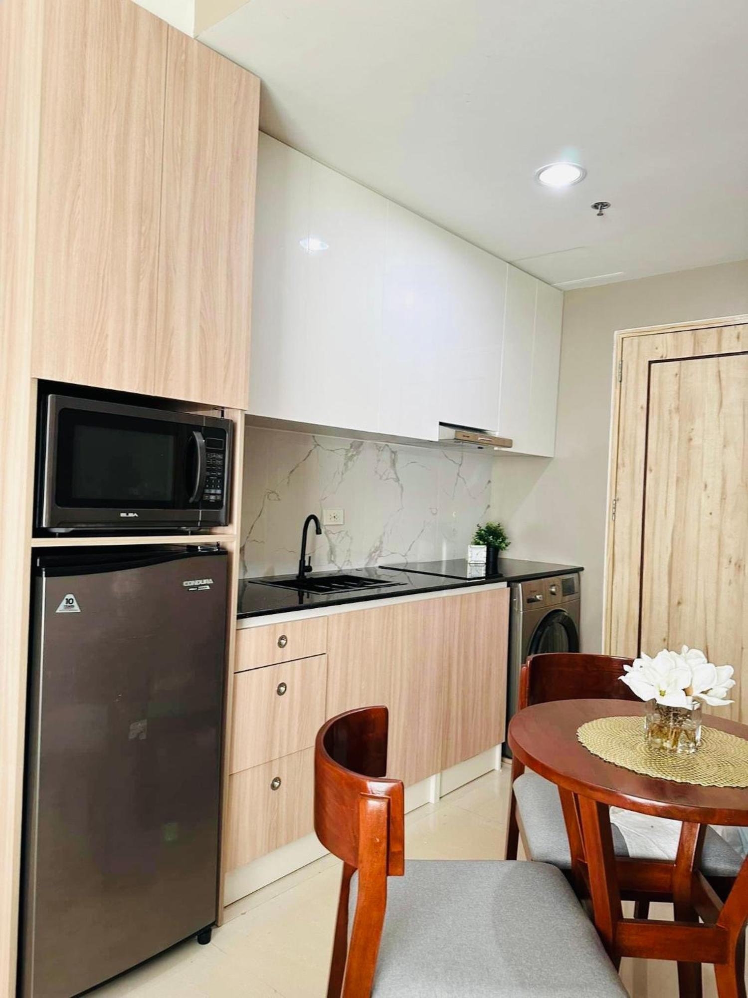 Aparthotel Inspiria Abreeza Davao City Esterno foto